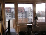 Souběžné měření hluku v chráněném venkovním a vnitřním prostoru bytového domu v Brně